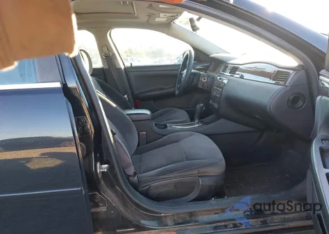 2014 Chevrolet Impala Limited Lt z USA, uszkodzony, nr VIN 2G1WB5E37E1117261